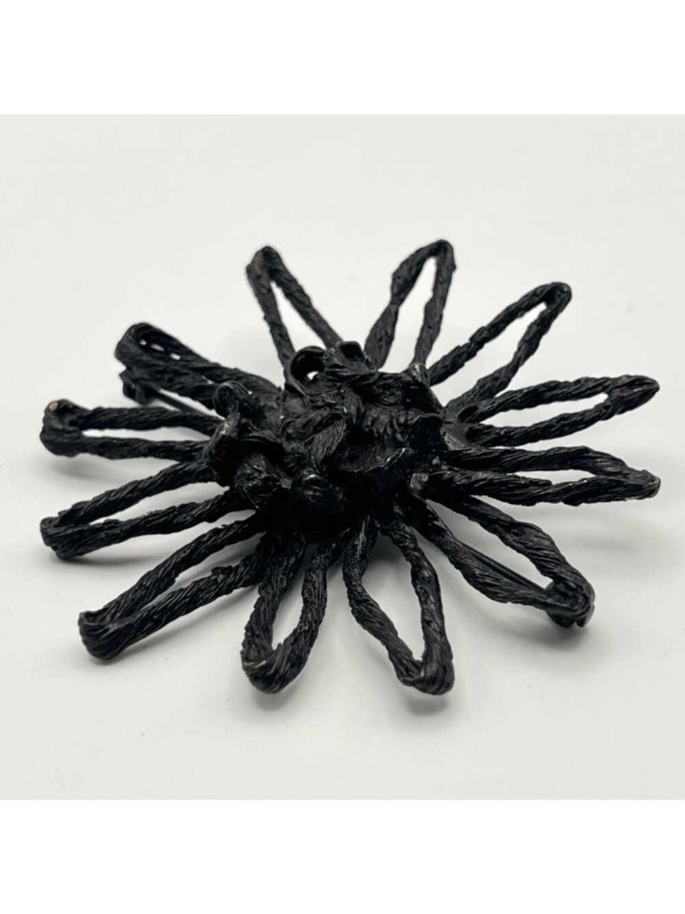 Vintage MR WE Brutalist Black Flower Brooch 2.5" Modernist Signed 1960-1970s - Picture 3 of 7